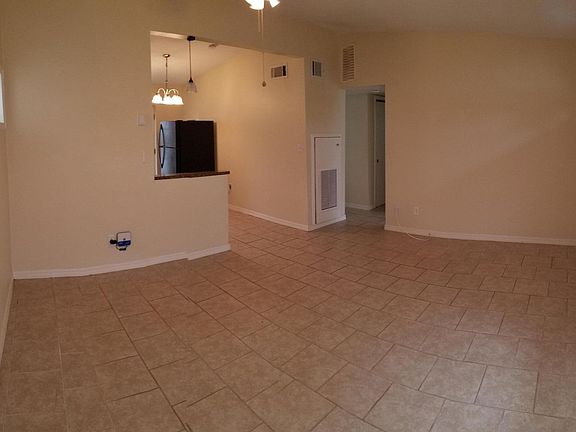 2nd image of 1440 Thoreau St