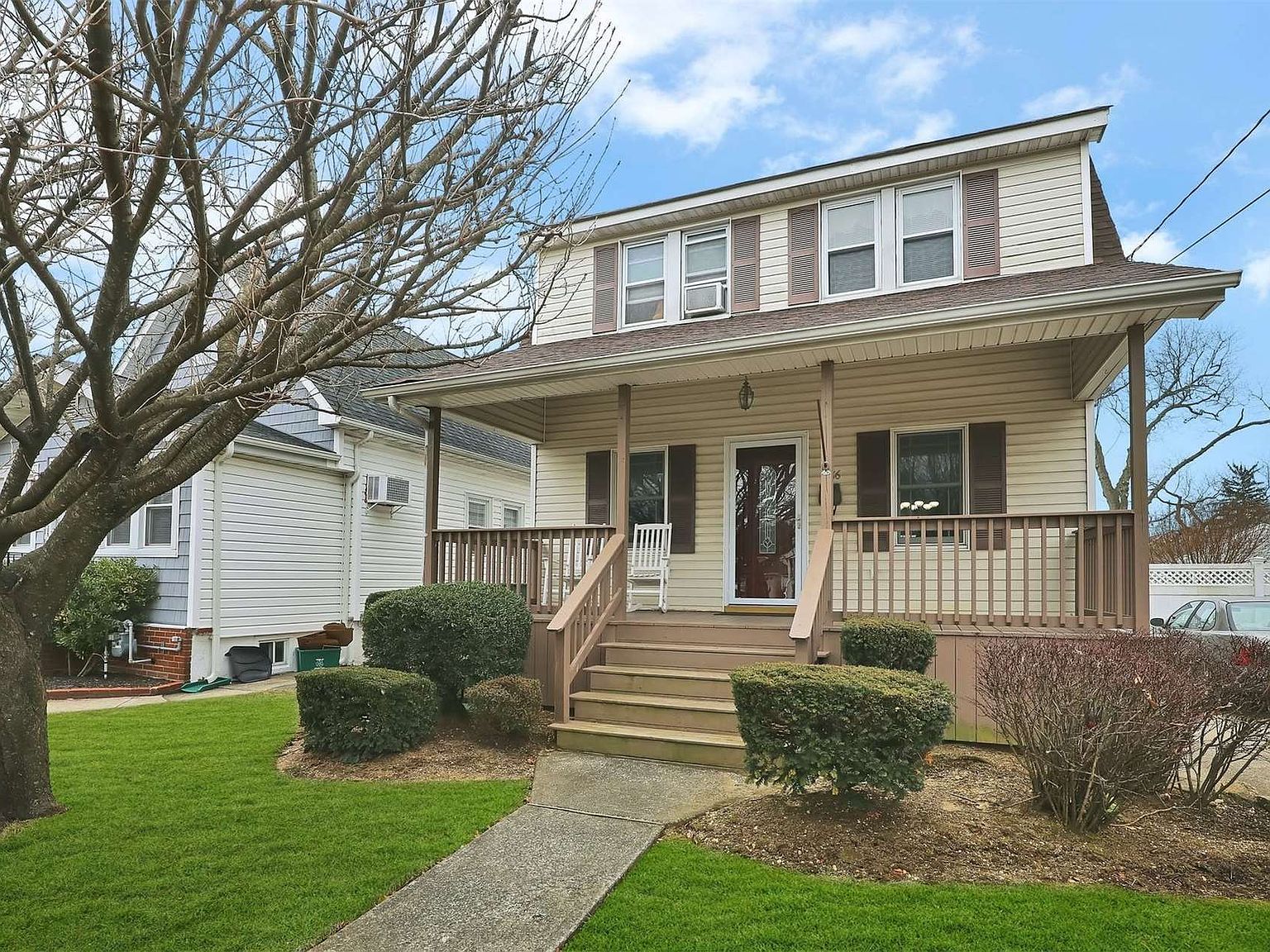 1886 Commonwealth Avenue, Merrick, NY 11566 Zillow