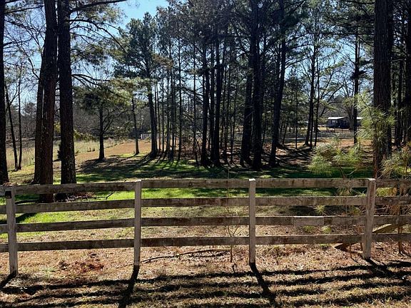 5th image of 670 Jefferies Rd
