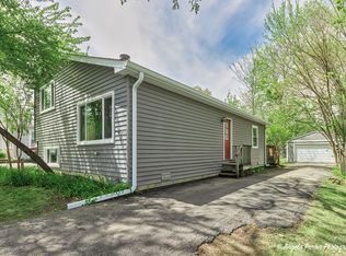 782 N Hainesville Rd, Round Lake Park, IL 60073