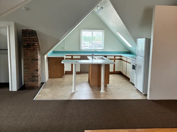 108 E Main St #B, Petersburg, IN 47567