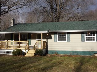 7967 Yale Rd, Deerfield, OH 44411