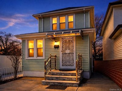 9472 199th Street, Hollis, NY, 11423