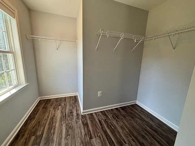 16209 Round Hill Rd — Photo 26
