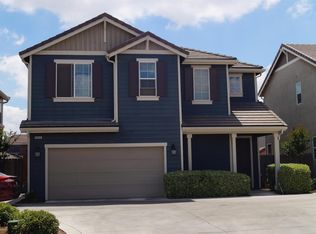 4325 W Pinsapo Dr, Fresno, CA 93722