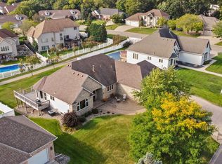 3151 Bent Tree Hills Dr, New Brighton, MN 55112