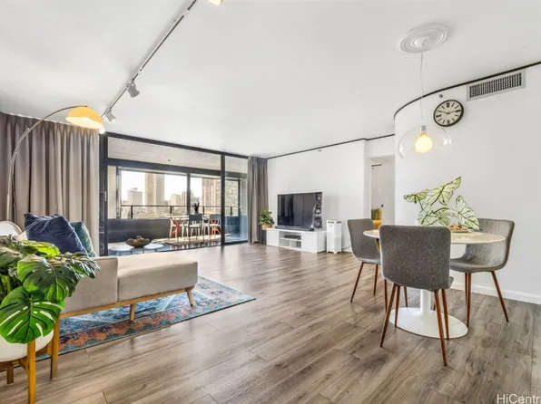 581 Kamoku St APT 1004, Honolulu, HI 96826