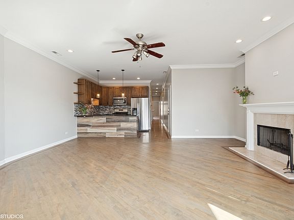 4th image of 2338 W North Ave APT 3
