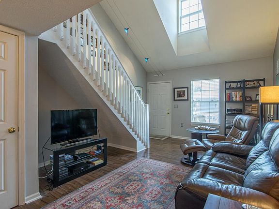 5th image of 3014 Glenloch Cir