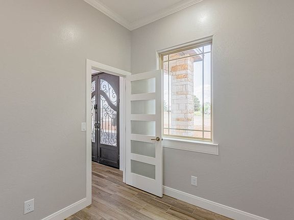4th image of 9027 57th St