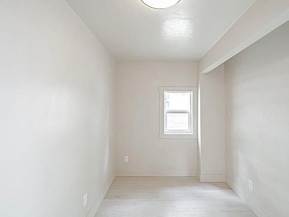 2nd image of 648 W 3rd St N