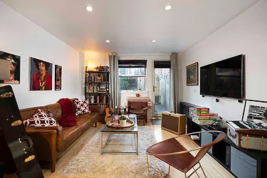 Sold by The InHouse Group