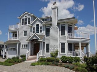 93 24th St E, Avalon, NJ 08202