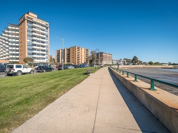 300 Lynn Shore Dr APT 307, Lynn, MA 01902