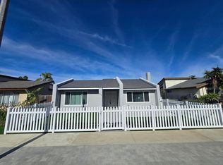 213 Rochester Ave #1, Huntington Beach, CA 92648