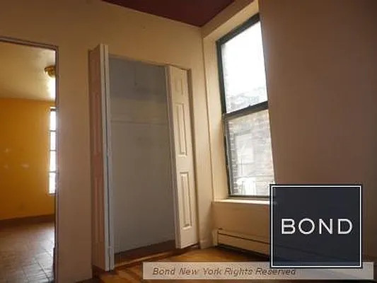 Rented by Bond New York | media 10