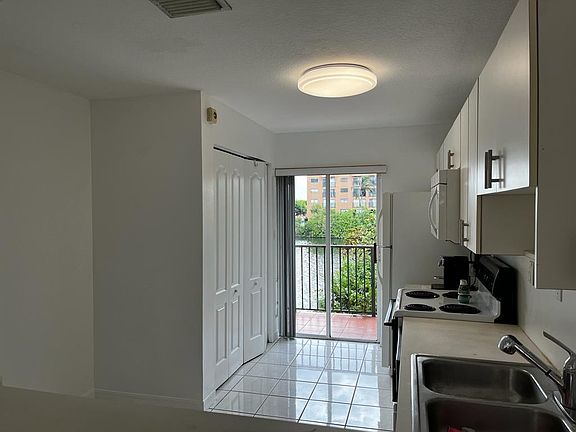 3rd image of 8458 NW 103rd St #E201