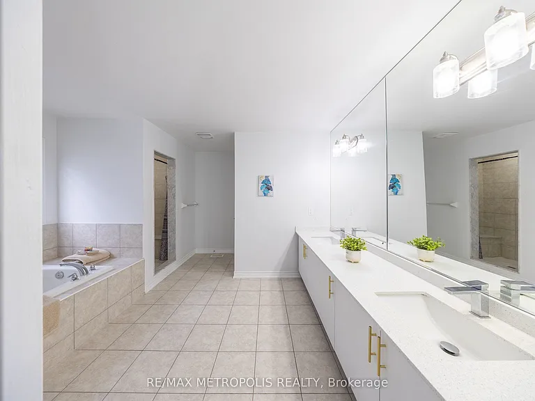 36 Michaelis St — Photo 34