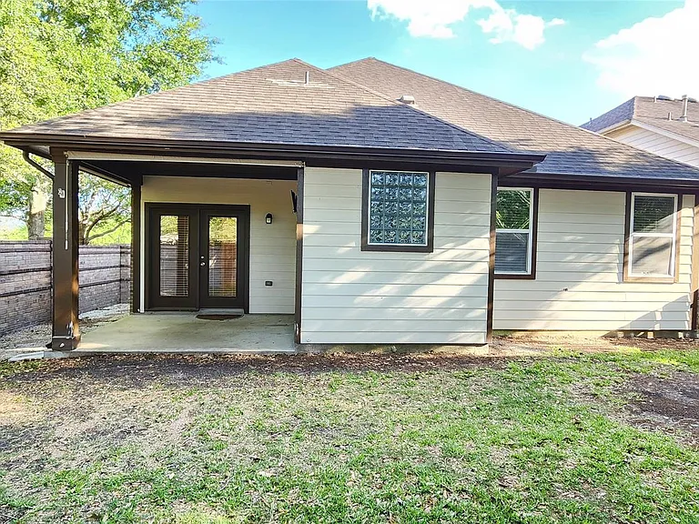 24502 Carlton Springs Ln — Photo 27