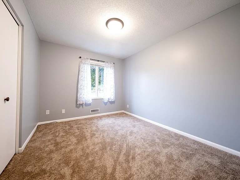 14200 Elgin Ct — Photo 13
