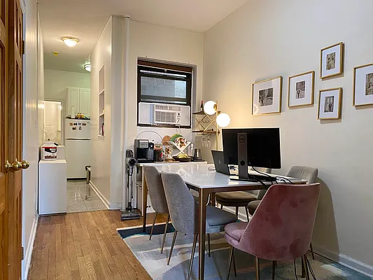 Rented by Compass | media 9