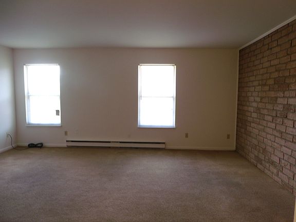 5th image of 12 W Northwood Dr APT 26