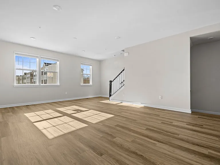 258 Soft Rush Ln — Photo 3