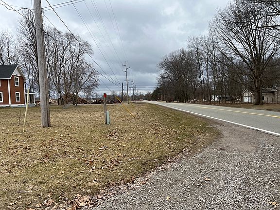 4th image of 12054 McKinley Rd