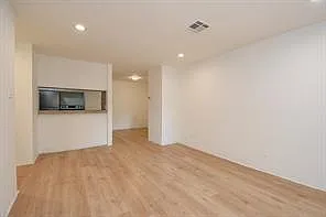 1 bed, 1.0 bath, 710 sqft, $1,100 — Photo 3