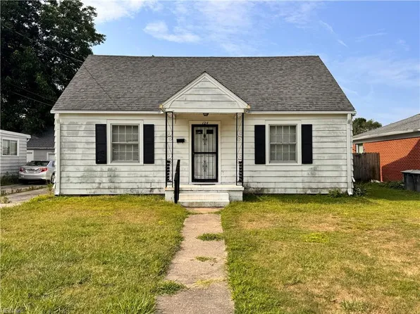 124 Chichester Ave, Hampton, VA 23669