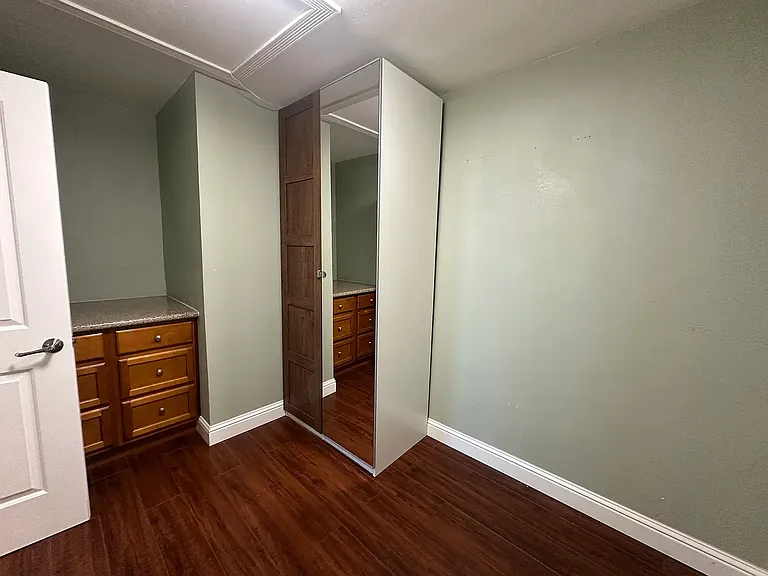 4981 Dassco Ct — Photo 6