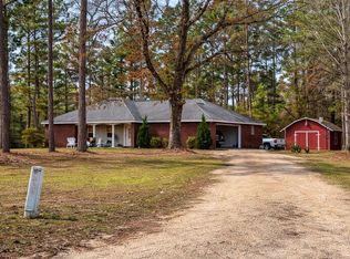 305 A V Hatten Rd, Hattiesburg, MS 39401