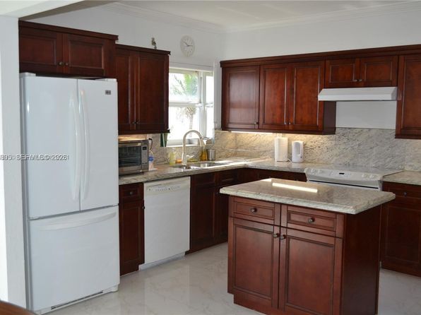 3850 Galt Ocean Dr APT 111