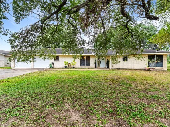 100 County Road 179, Sandia, TX 78383