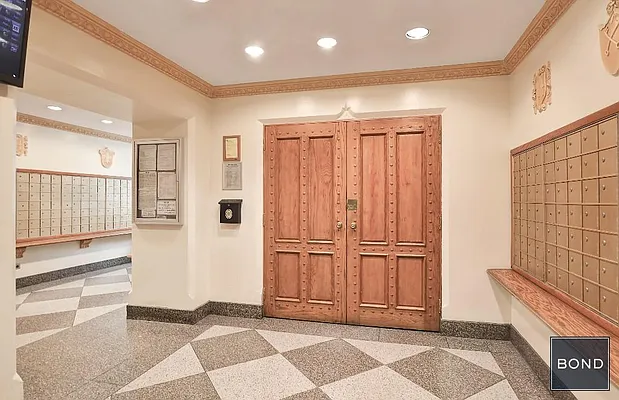 Rented by Bond New York | media 22