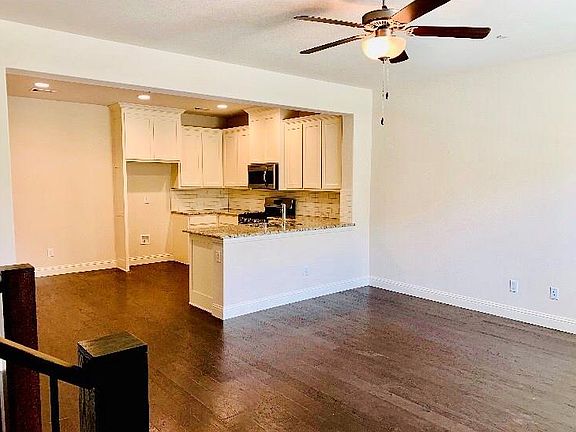 3rd image of 3017 Gaylord Dr