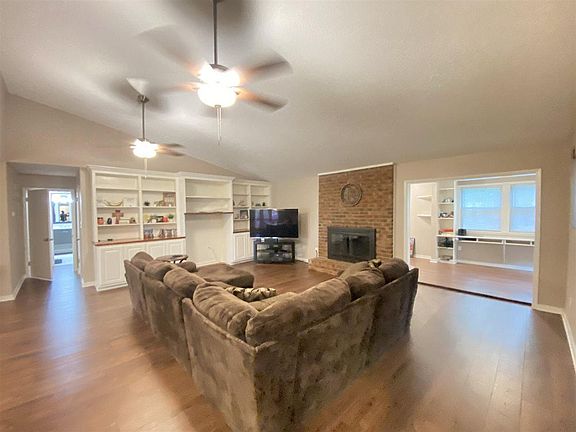 3rd image of 2243 Tidmington Dr