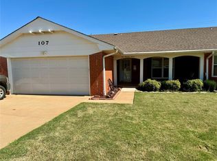 107 Rawlings Dr, Clinton, OK 73601