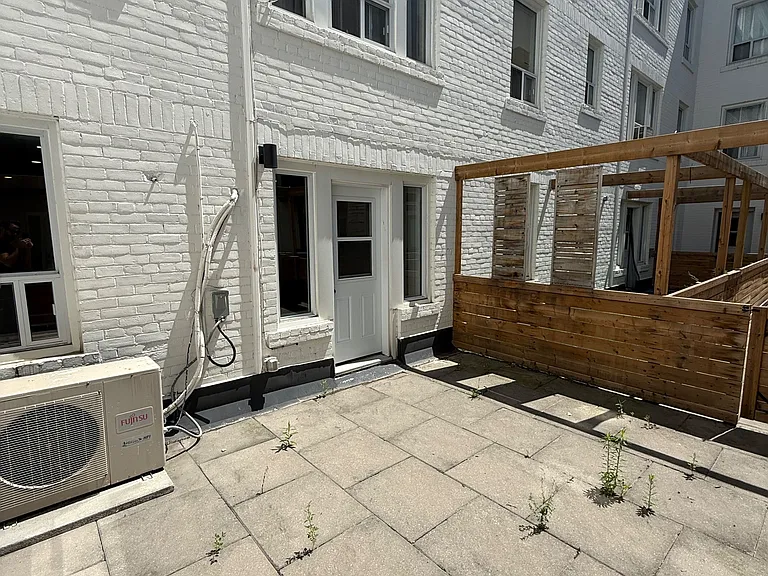 699 Eglinton Ave W #102 — Photo 9
