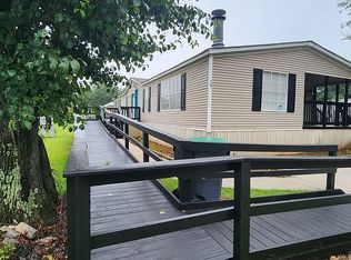 75 Breezewood Dr, Hampton, GA 30228