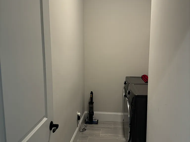 111 Caspian Way — Photo 24