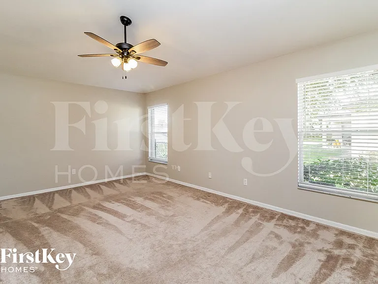 813 Arbor Hill Cir — Photo 8