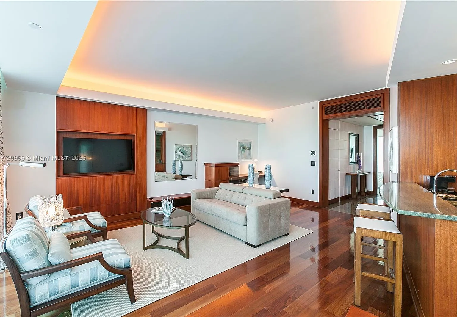 10295 Collins Ave Hotel C — Photo 3