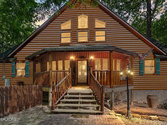 2nd image of 3280 Balsam Slopes Rd