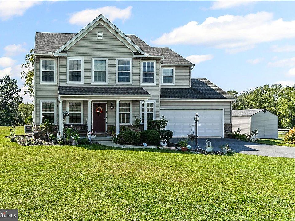 1st image of 127 Lavender Ct