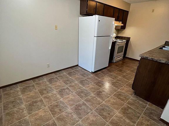 4th image of 1823 Knox St #7