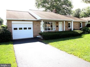 1330 Lincoln Heights Ave, Ephrata, PA 17522