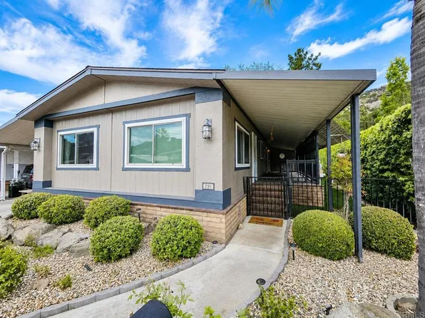8975 Lawrence Welk Dr Space 291, Escondido, CA 92026