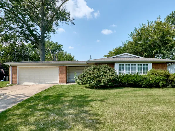 1495 Tremont Dr, Florissant, MO 63033