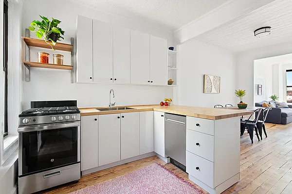 Sold by Compass | media 10